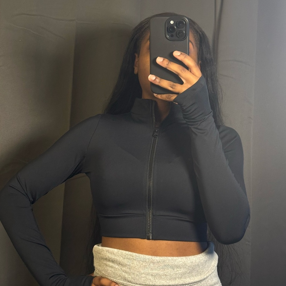 Fashion Nova Black Zip-Up Crop Top